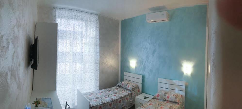 לינה וארוחת בוקר נאפולי Le Torri Aragonesi מראה חיצוני תמונה